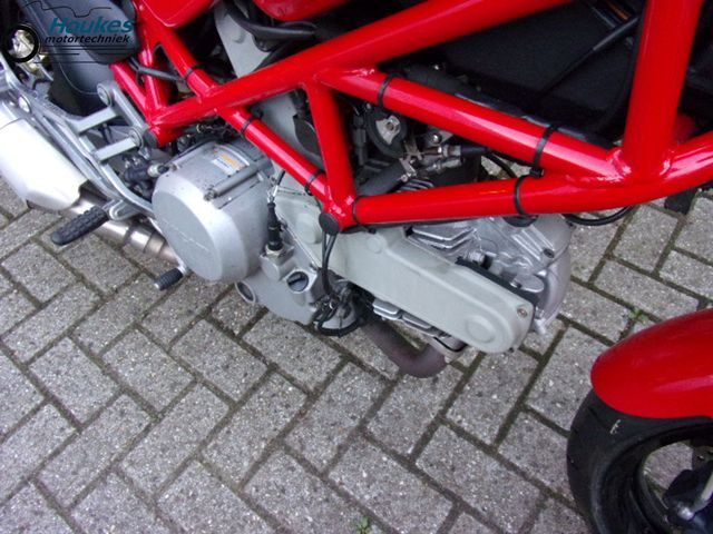 ducati - monster-620