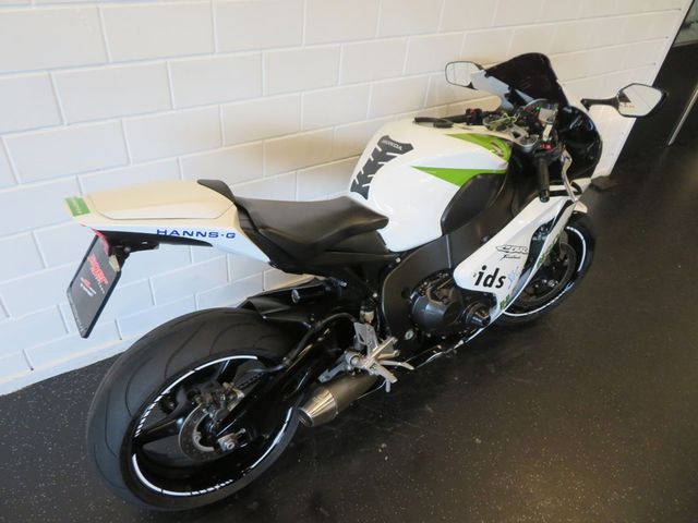 honda - cbr-1000-rr-fireblade