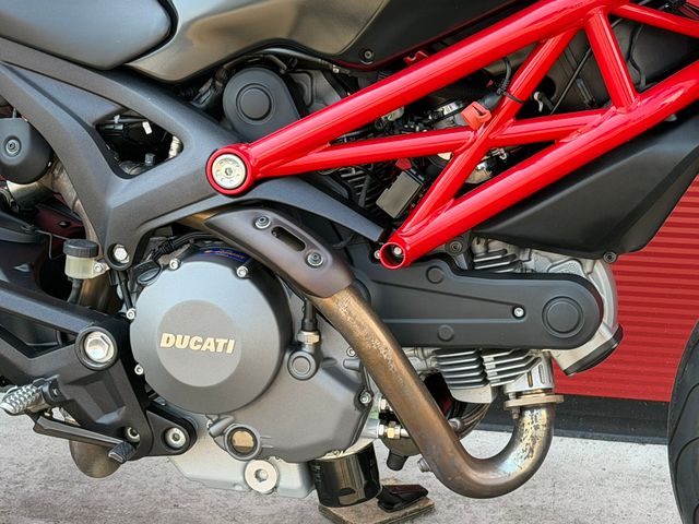 ducati - 796-monster