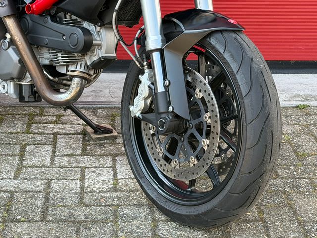 ducati - 796-monster