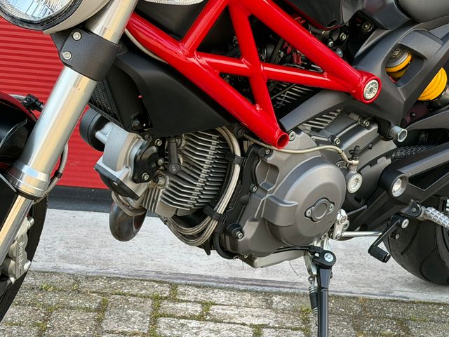 ducati - 796-monster