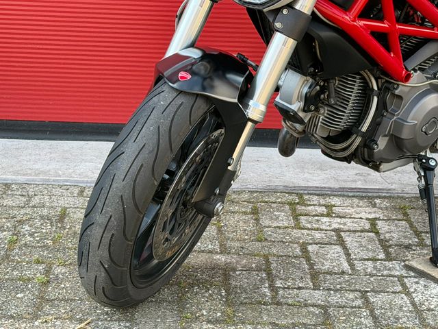ducati - 796-monster