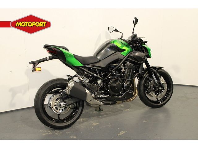 kawasaki - z900