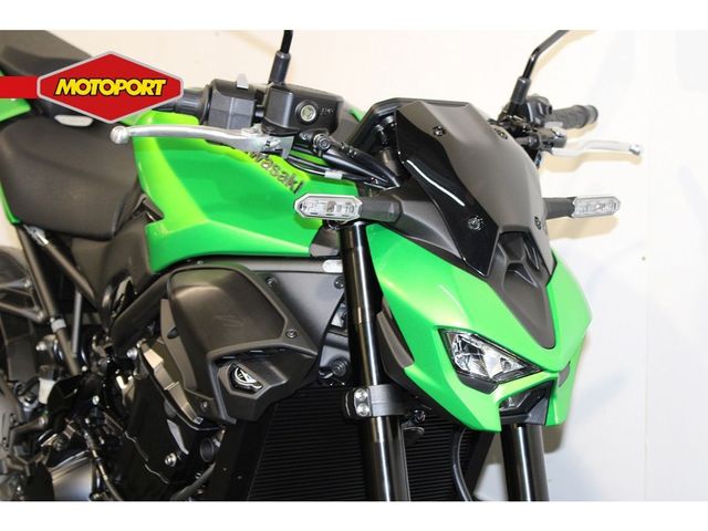 kawasaki - z900