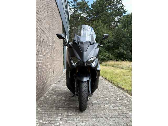 yamaha - tmax-560