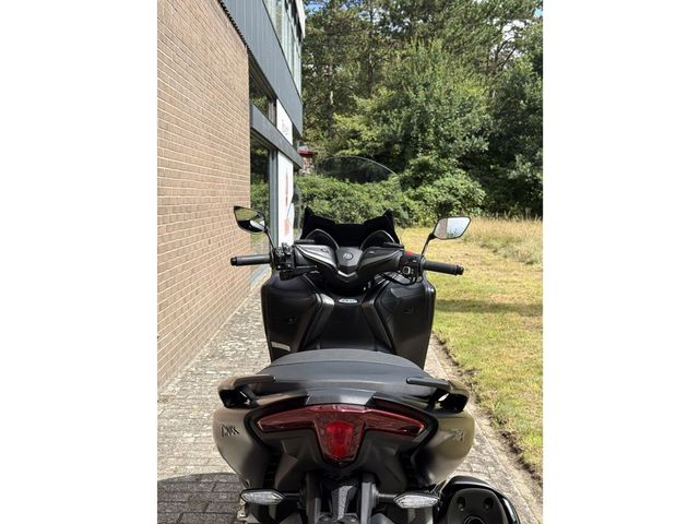 yamaha - tmax-560