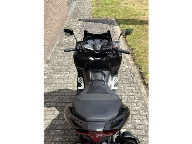 yamaha - tmax-560