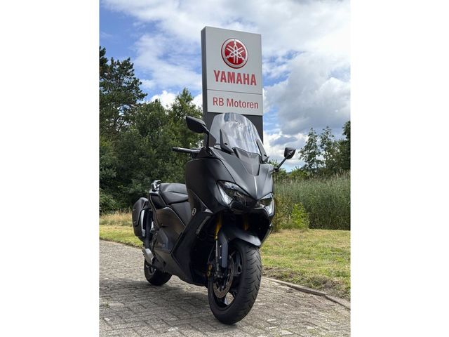 yamaha - tmax-560