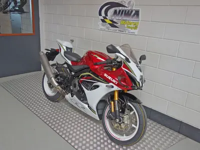 SUZUKI GSX-R 1000 – foto 2