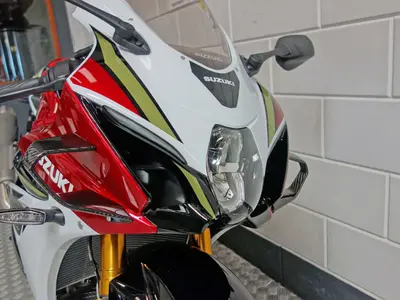 SUZUKI GSX-R 1000 – foto 4