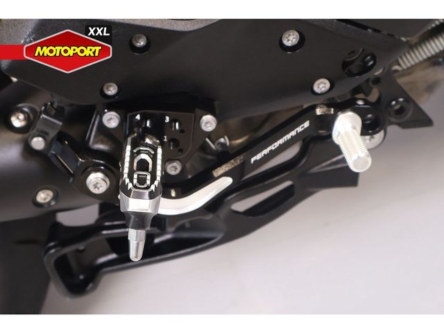 bmw - r-1300-rs