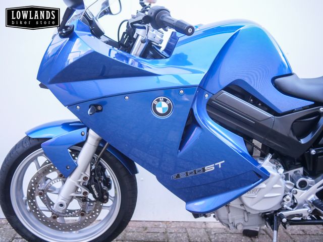 bmw - f-800-st