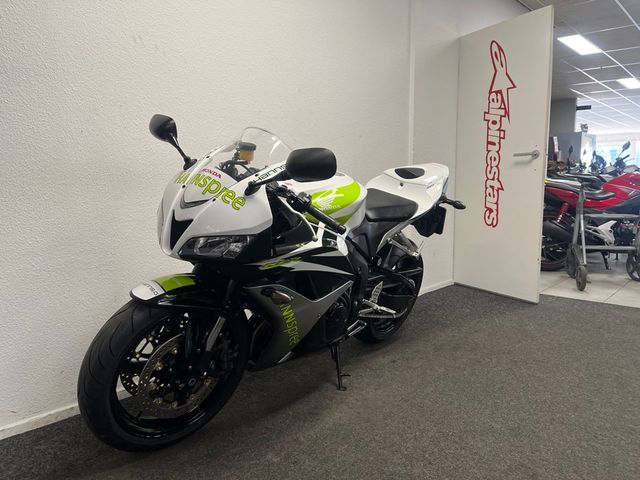 honda - cbr-600-rr