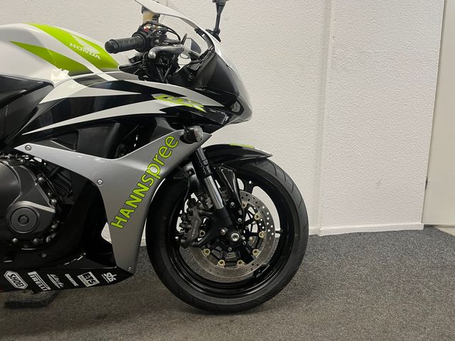honda - cbr-600-rr