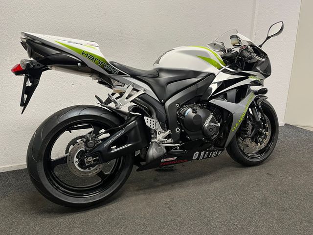 honda - cbr-600-rr