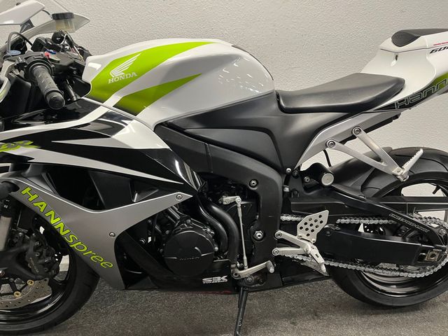 honda - cbr-600-rr