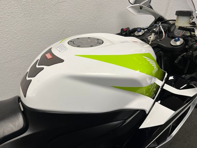 honda - cbr-600-rr