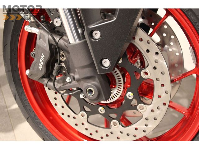 suzuki - gsx-8s