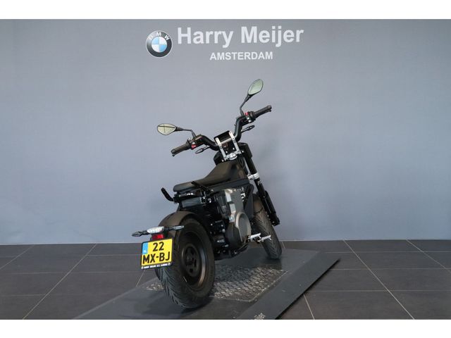 bmw - ce-02