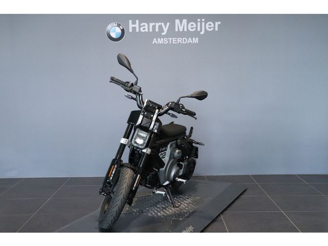 bmw - ce-02
