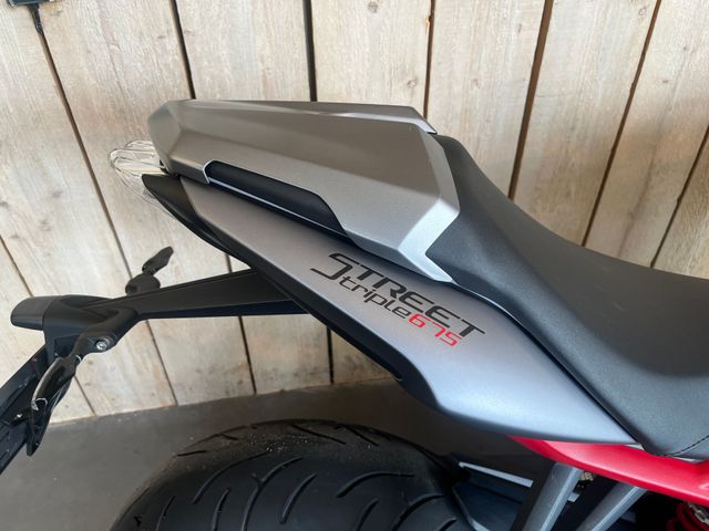 triumph - street-triple-r