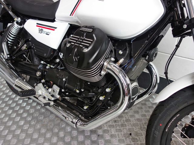 moto-guzzi - v-7-special