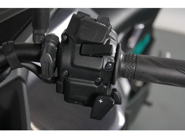 yamaha - mt-09-y-amt