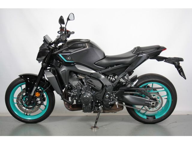 yamaha - mt-09-y-amt