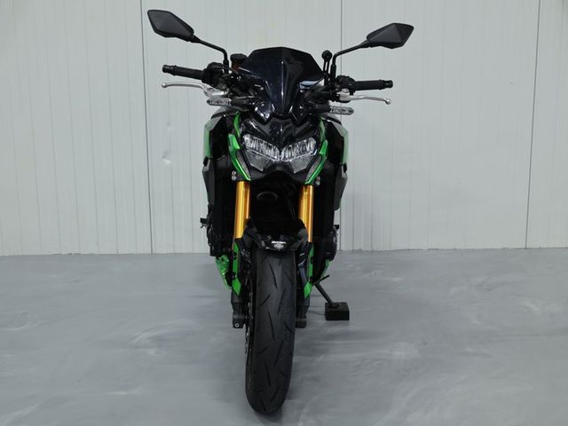 kawasaki - z900