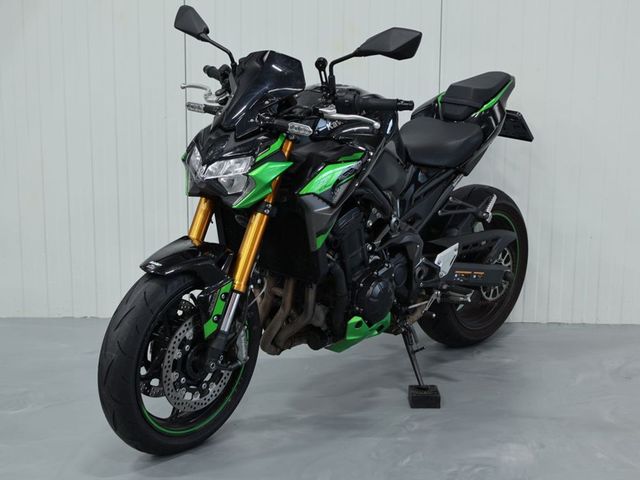 kawasaki - z900