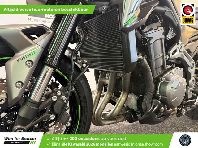 kawasaki - z900