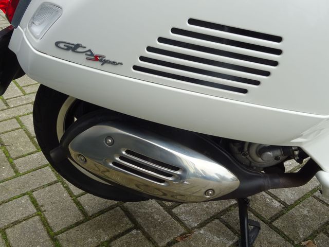 vespa - gts-super-300