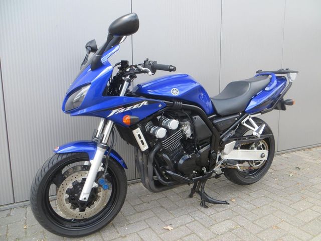 yamaha - fzs-600-fazer