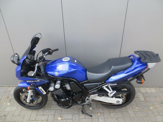 yamaha - fzs-600-fazer
