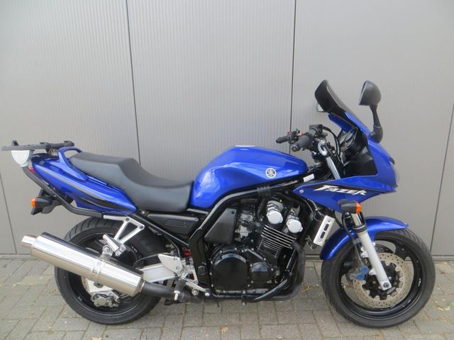 yamaha - fzs-600-fazer