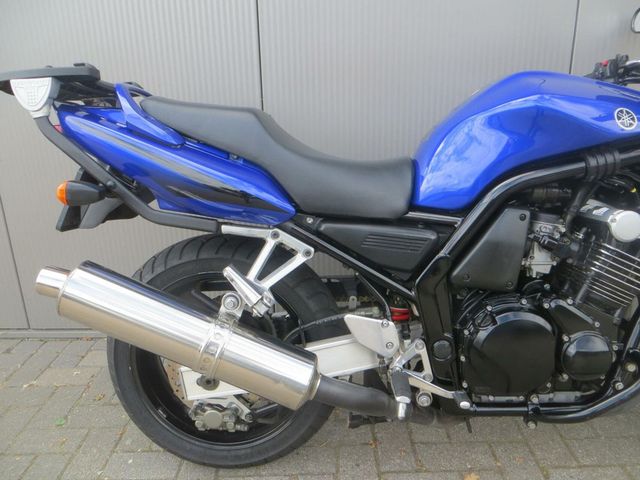yamaha - fzs-600-fazer