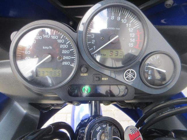 yamaha - fzs-600-fazer