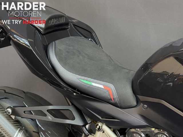 ducati - streetfighter--s-1098