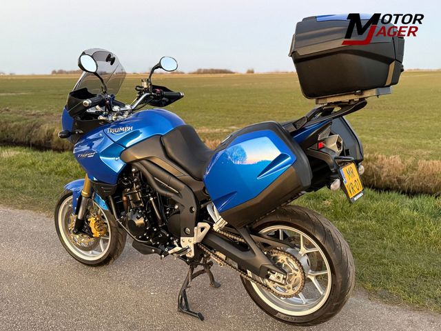 triumph - tiger-1050-se
