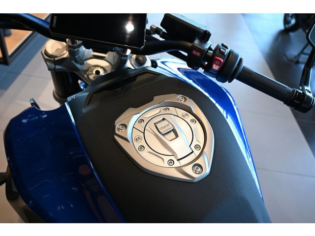 bmw - r-1300-r