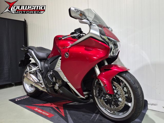 honda - vfr-1200-f-dct