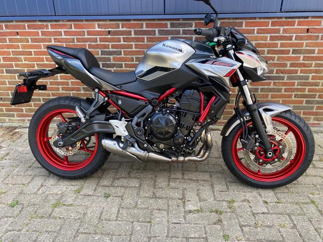 kawasaki - z650-abs