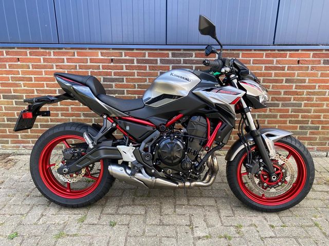 kawasaki - z650-abs