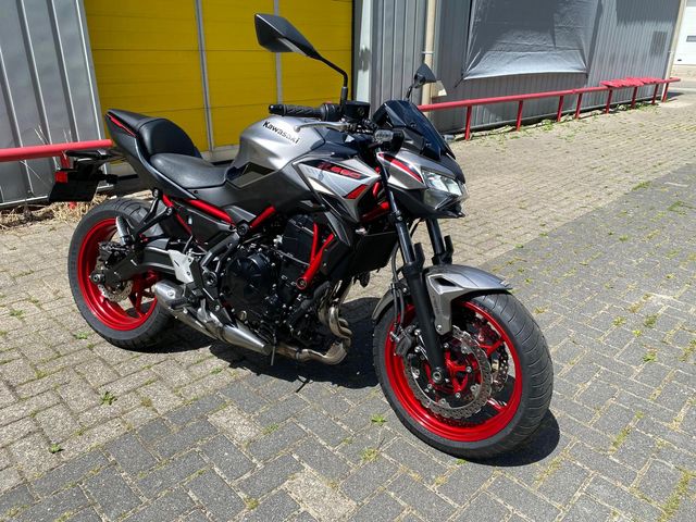 kawasaki - z650-abs