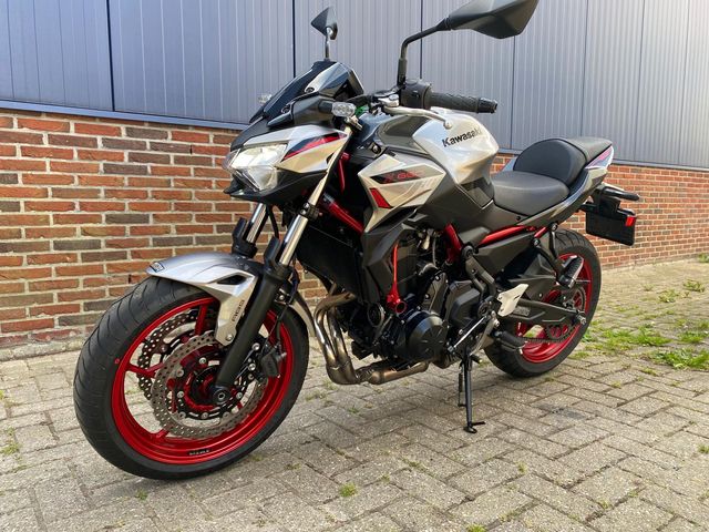 kawasaki - z650-abs