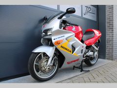 Honda VFR 800 FI 2000 occasion – foto 5 van 18