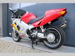 Honda VFR 800 FI 2000 occasion – foto 7 van 18