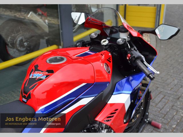 honda - cbr-1000-rr-r-fireblade