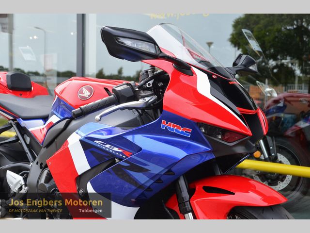 honda - cbr-1000-rr-r-fireblade