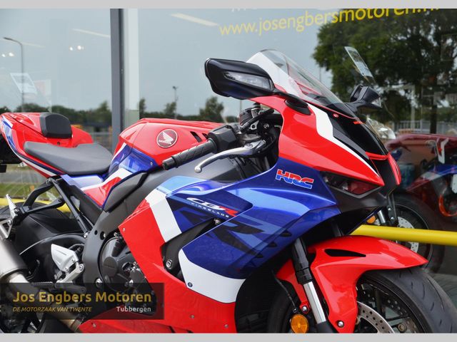 honda - cbr-1000-rr-r-fireblade